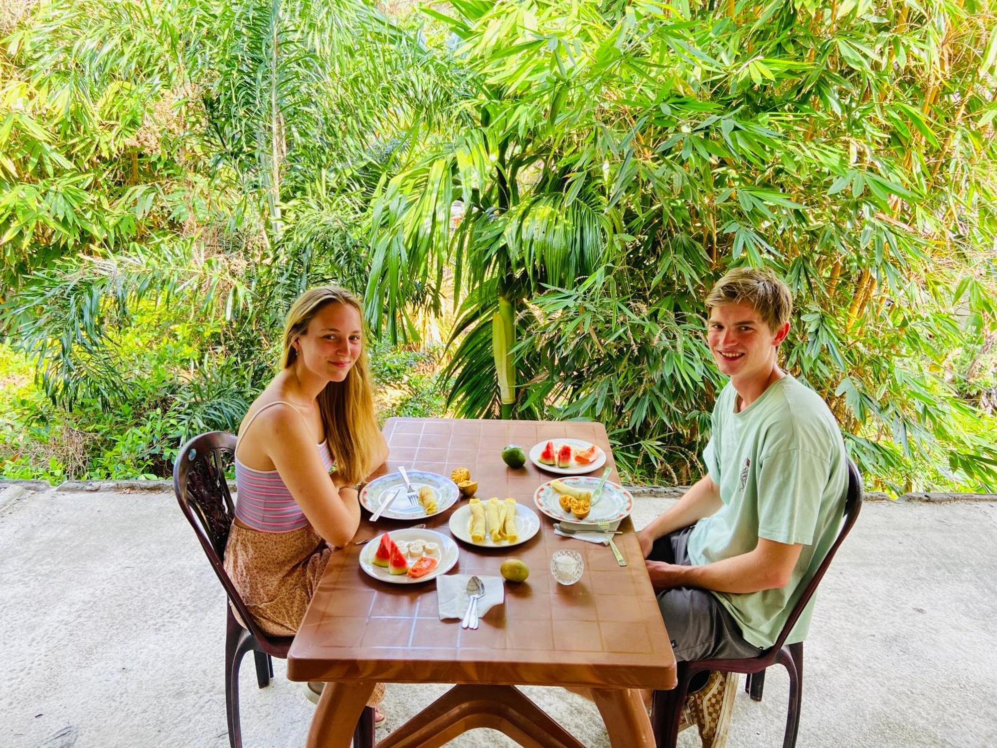 Leo Homestay ดิคเวลลา ภายนอก รูปภาพ