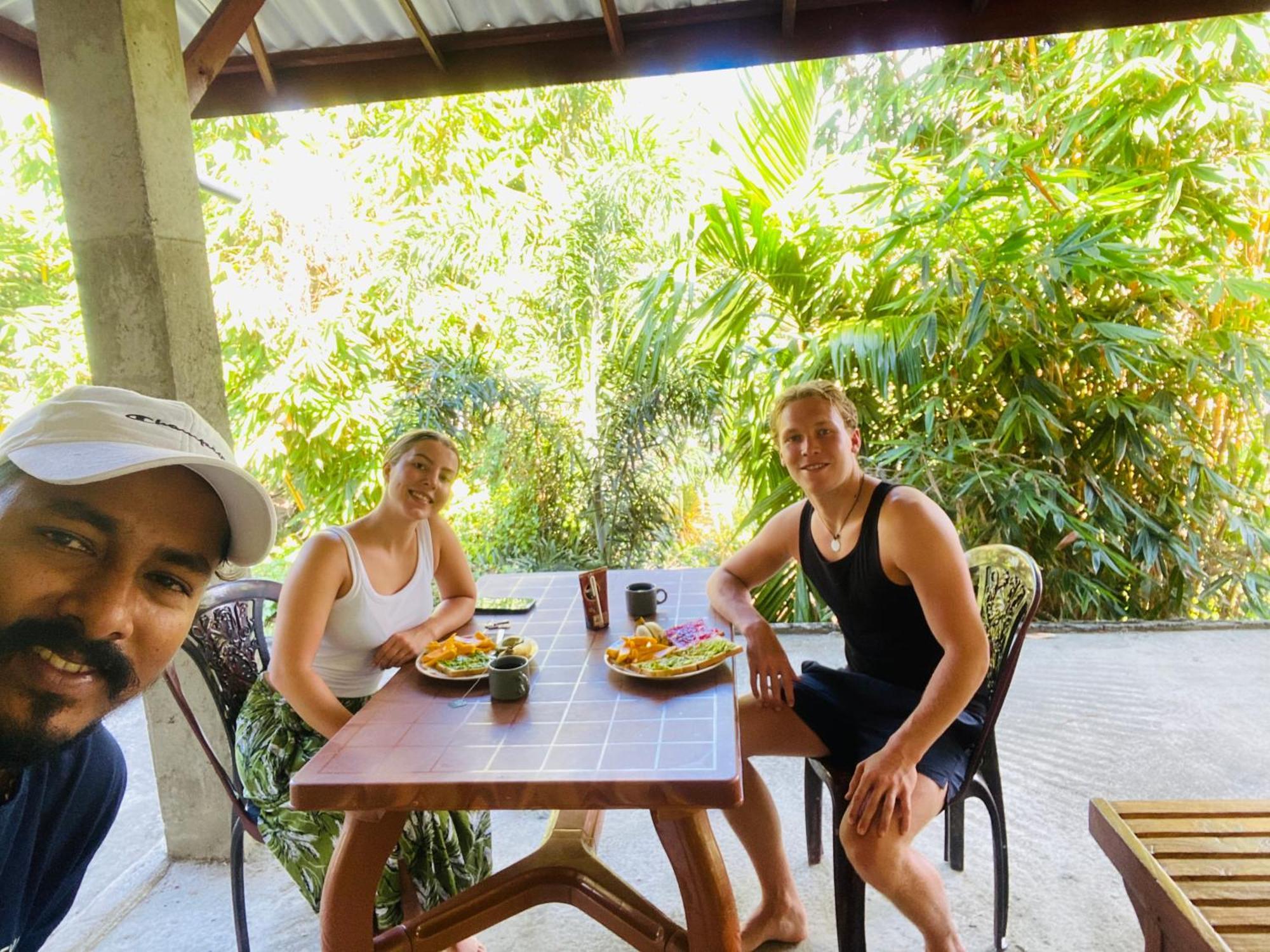 Leo Homestay ดิคเวลลา ภายนอก รูปภาพ