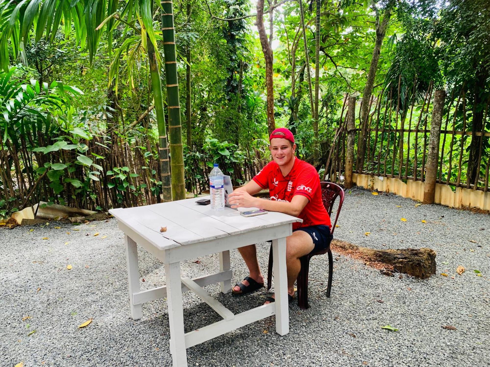 Leo Homestay ดิคเวลลา ภายนอก รูปภาพ