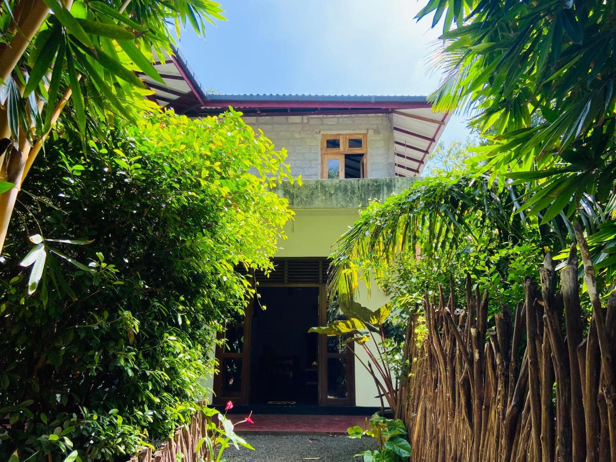 Leo Homestay ดิคเวลลา ภายนอก รูปภาพ
