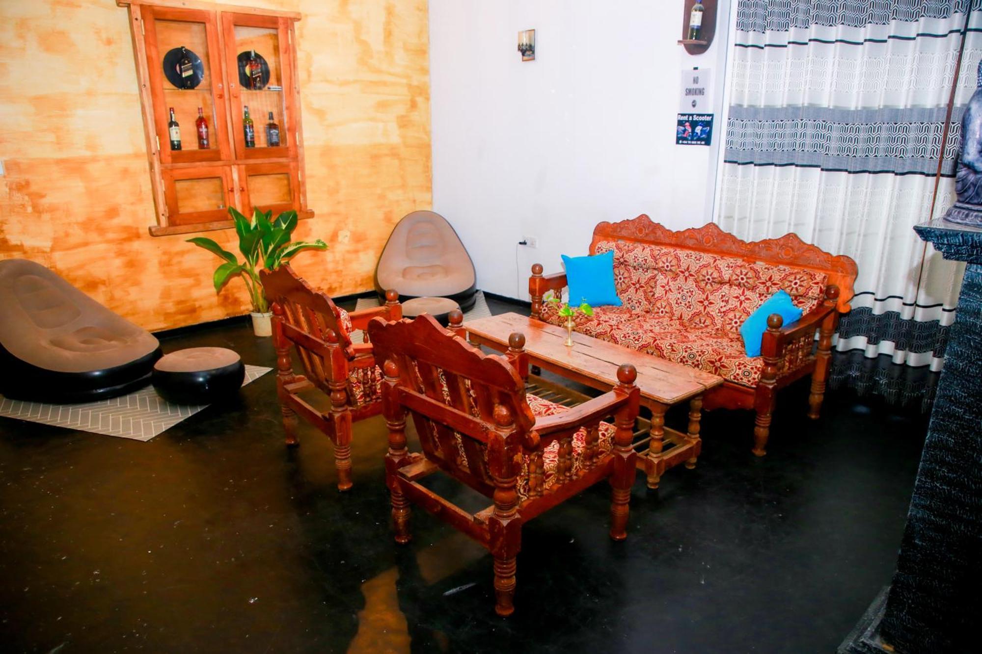 Leo Homestay ดิคเวลลา ภายนอก รูปภาพ