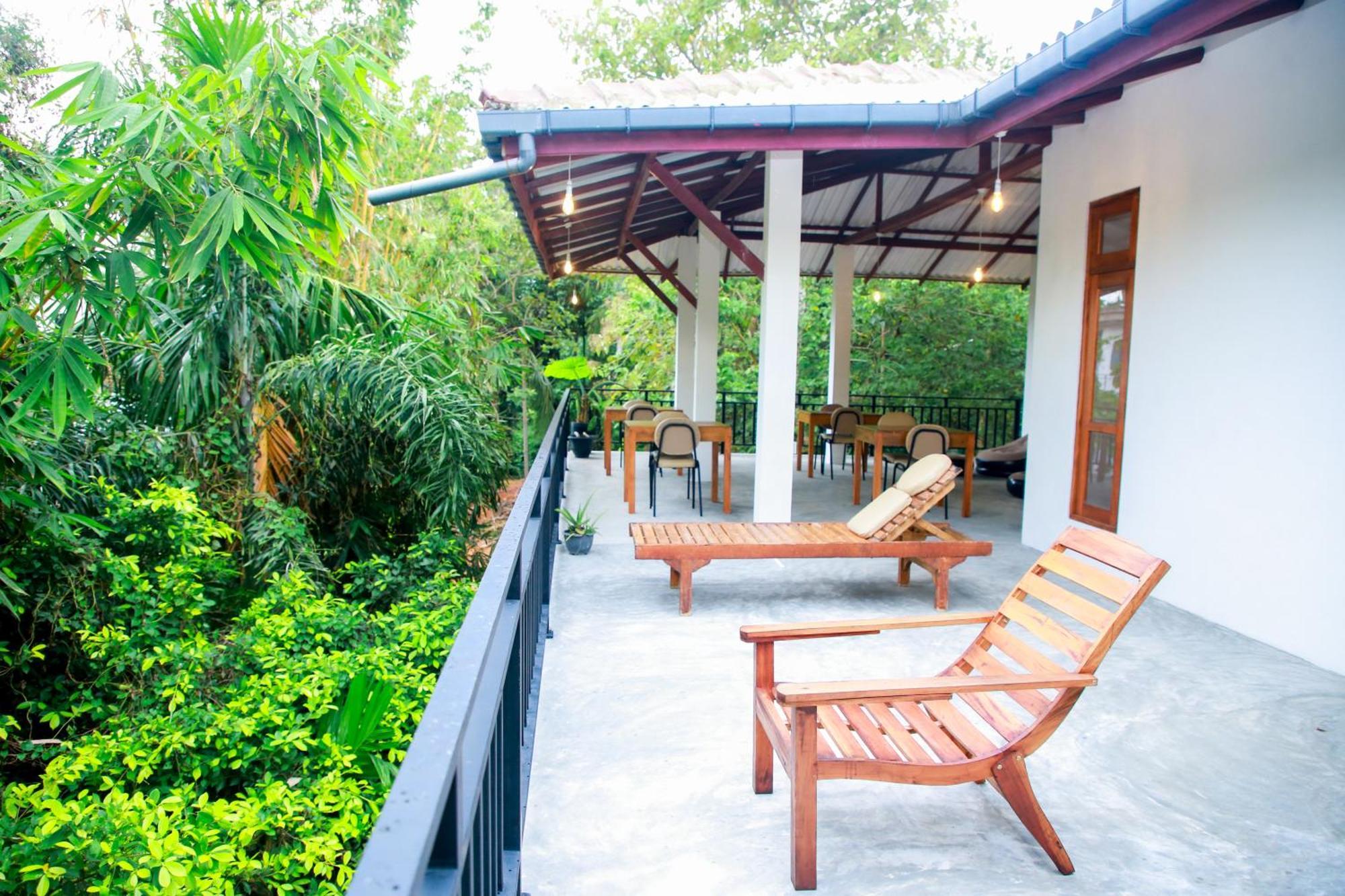Leo Homestay ดิคเวลลา ภายนอก รูปภาพ