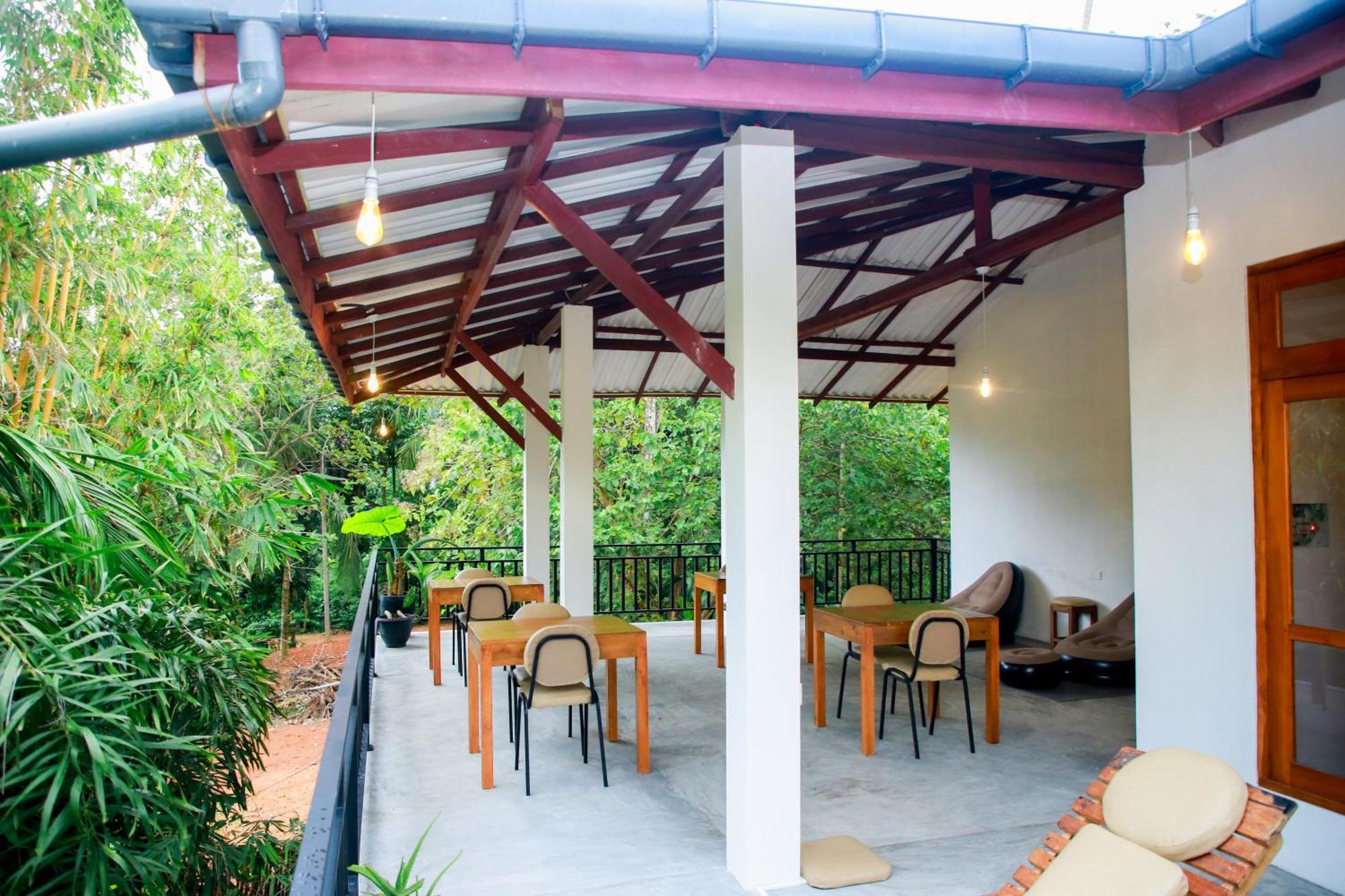 Leo Homestay ดิคเวลลา ภายนอก รูปภาพ